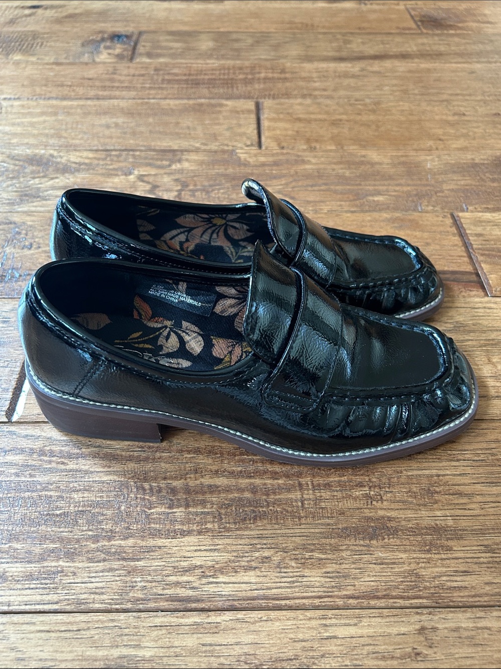 Korks Kork-Ease Frey Patent Loafers Comfort Shoes Black Size 6.5
